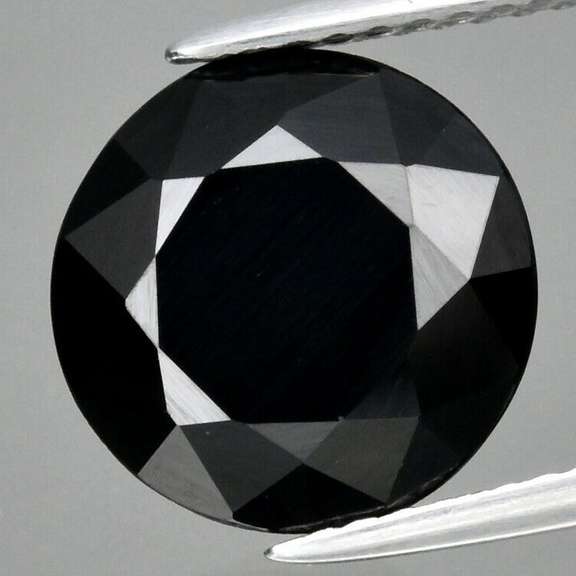 Elegant 4.50ct unheated black Spinel