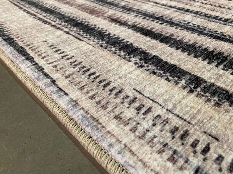 Magnificent Modern Rug 5x8