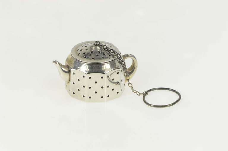 Sterling Silver Tea Pot Steeper Infuser Articulated Chain Ring