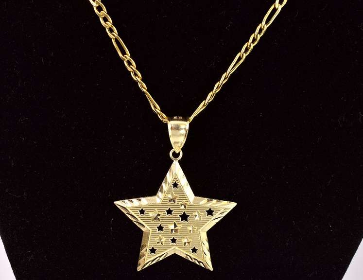 Spectacular Star Pendant Necklace in 14K Yellow Gold
