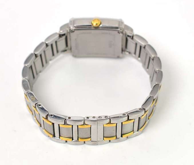 Bulova Swiss White Dial, Pre-Owned.