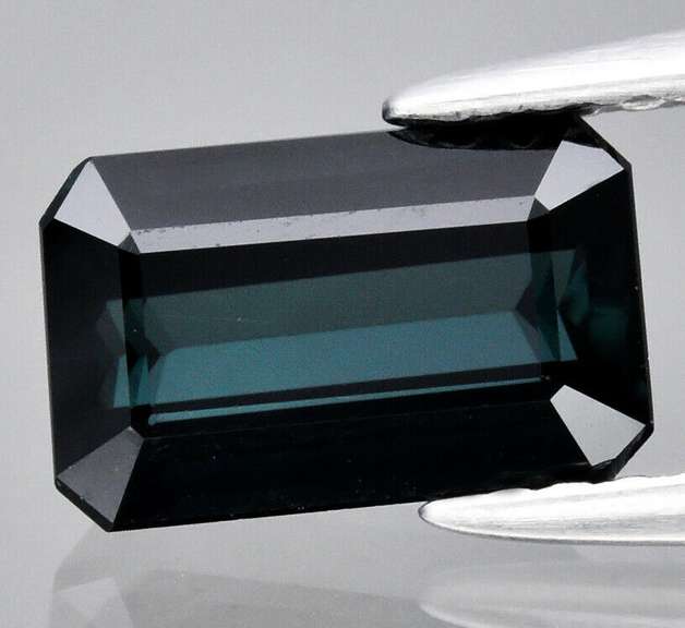 Elegant 1.40ct untreated gray blue Tourmaline