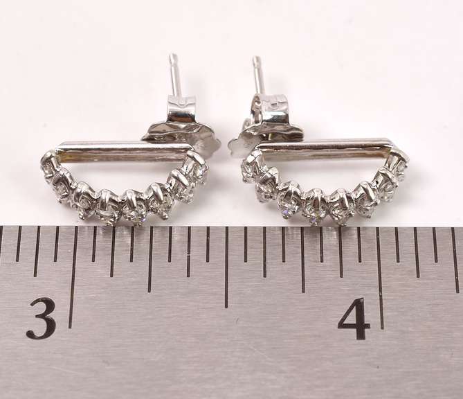 Dazzling Diamond Earrings in 14K Yellow Gold