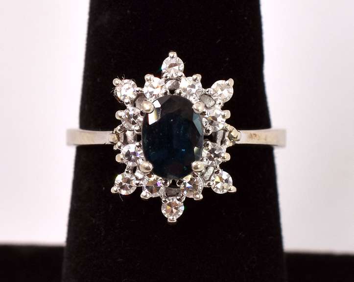 Marvelous Sapphire and Diamond Ring in 14K Yellow Gold