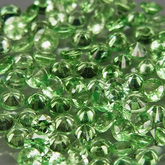 Rare 3.28ct untreated apple green Tsavorite set