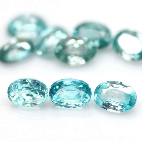 Vibrant blue! 12.17ct 9pc Cambodian Zircon set