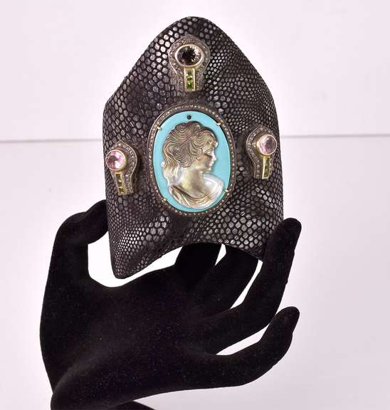 Stunning 18.60CTW Tourmaline & 2.60CTW Diamond Cameo Cuff