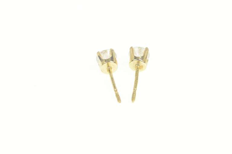 14K Yellow Gold 0.90 Ctw Diamond Solitaire Classic Stud Earrings