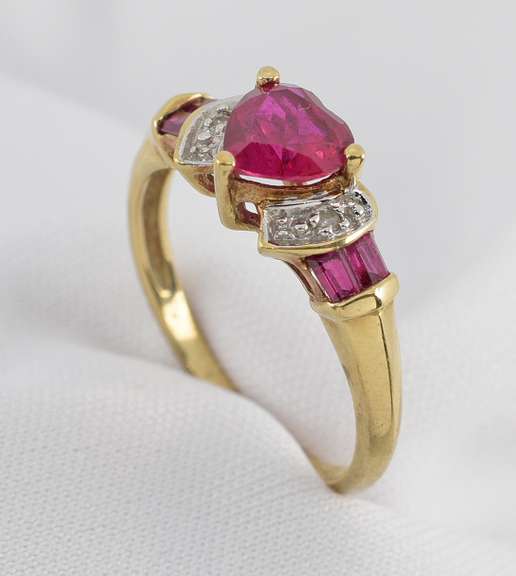 Feminine Ruby Heart Ring