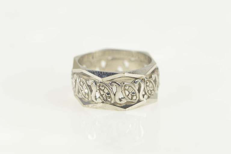 14K White Gold Retro Ornate Geometric Pierced Wedding Band Ring