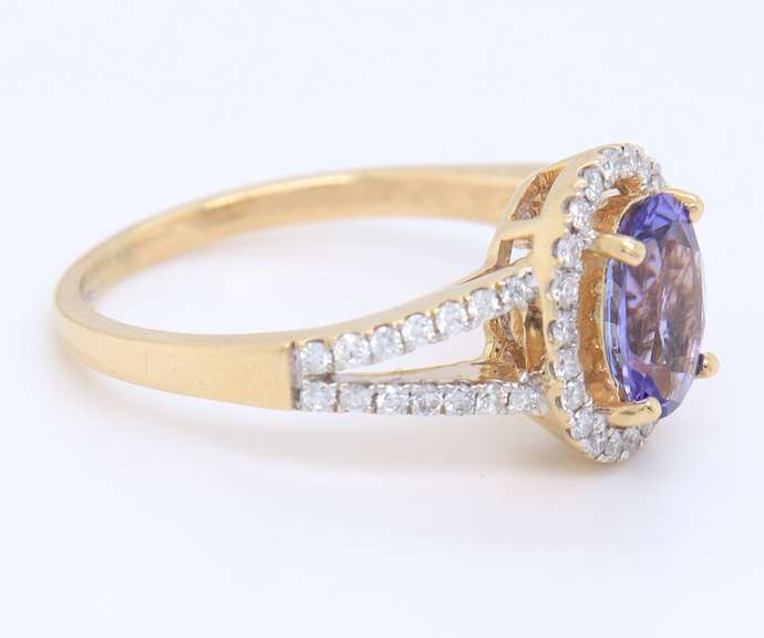 14kt Yellow Gold, Tanzanite, & Diamond Ring