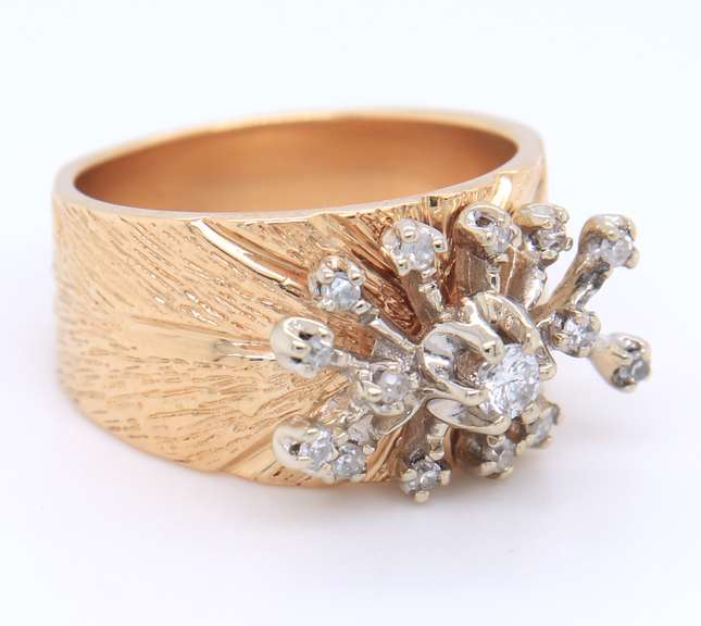 Vintage Yellow Gold Diamond Spray Ring