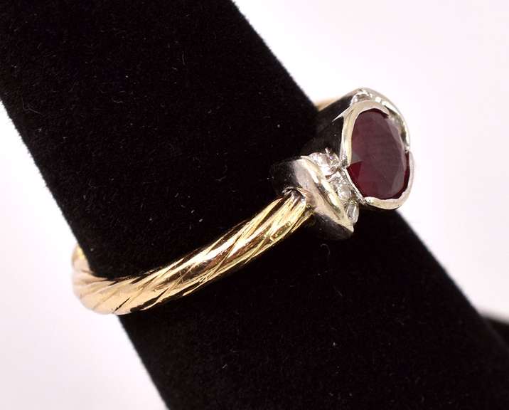 Ravishing Vintage Ruby and Diamond Ring in 14K Yellow Gold