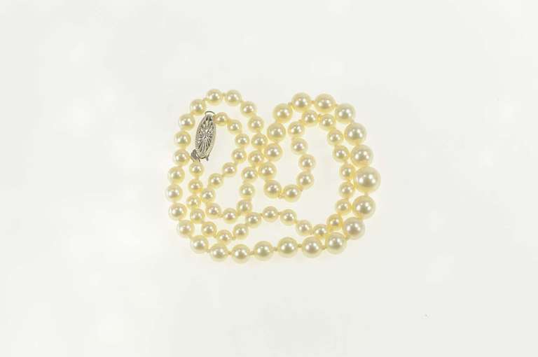 14K White Gold Graduated Classic Pearl Strand Statement Necklace
