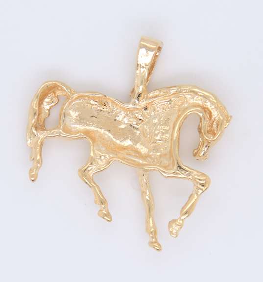 Handsome Yellow Gold Horse Pendant