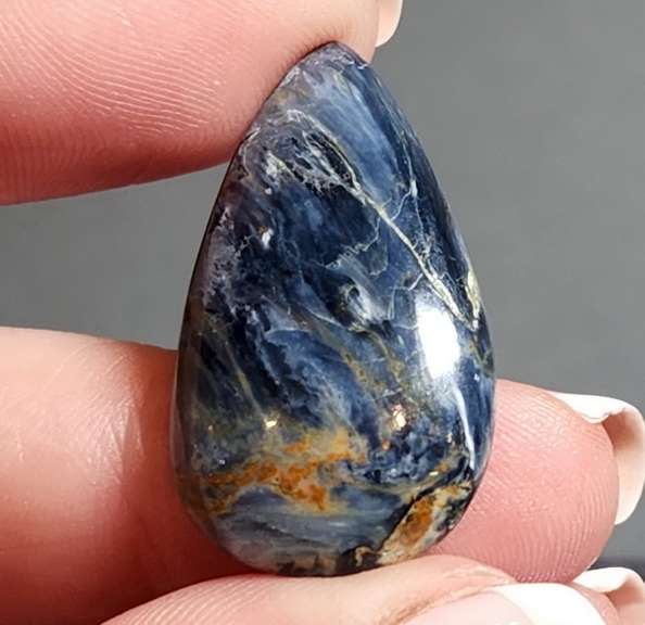 Mezmerizing 19.18ct Tigers Eye Pietersite