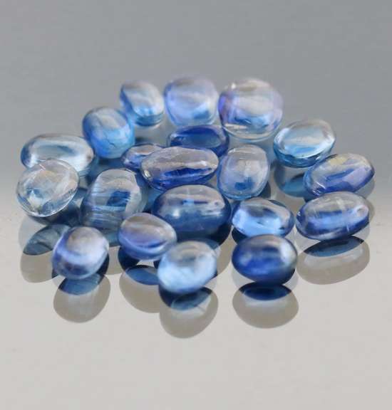 Excellent 11.44ct sapphire blue Kyanite cabochon set