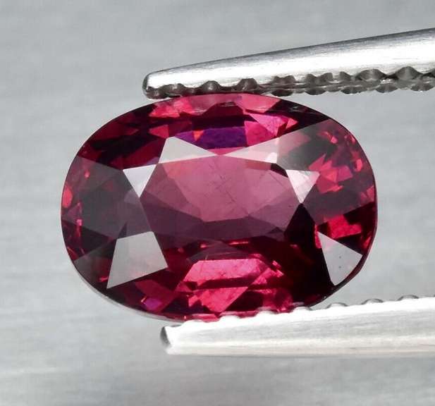 Captivating 1.41ct violet pink Rhodolite Garnet