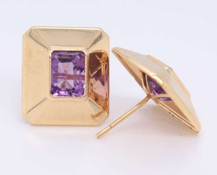 Gorgeous Yellow Gold Emerald Cut Bezel Set Amethyst Earrings