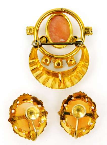 Vintage Carved Shell Cameo Pin & Earrings