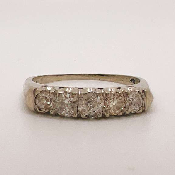 14kt White Gold & Diamond Band Ring