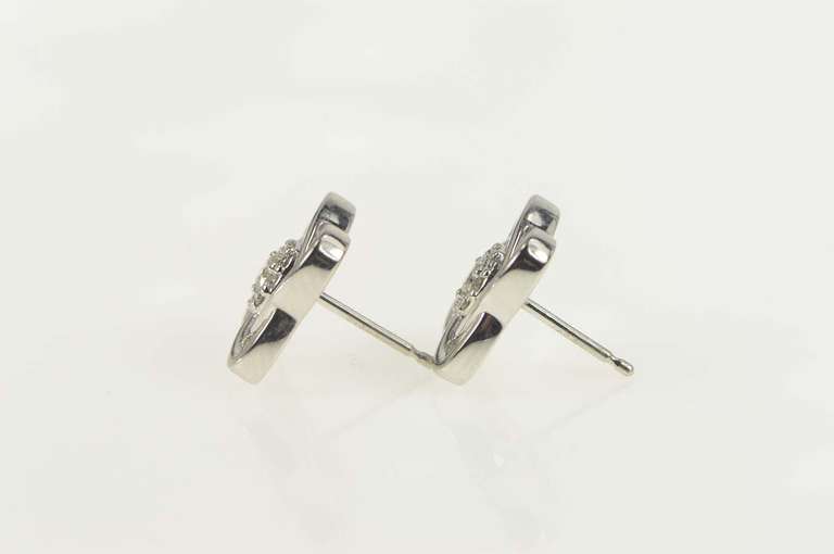 10K White Gold 0.20 Ctw Diamond Knot Twist Atom Stud Earrings