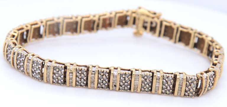 Powerful Diamond Bracelet in Yellow Gold