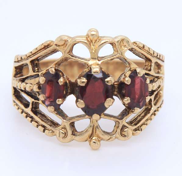 Handsome Yellow Gold 3 Stone Ruby Cocktail Ring