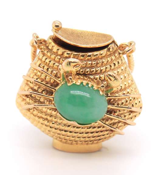 Pleasing Yellow Gold Crabbing Basket