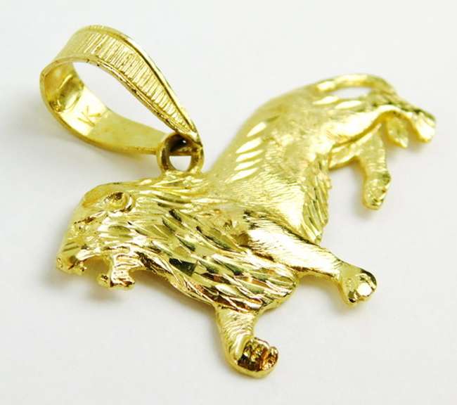 Large 10K Yellow Gold Lion Pendant
