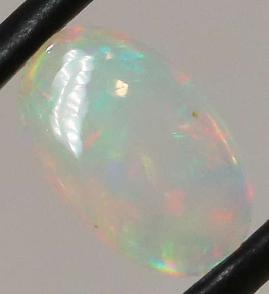 Chaff patterned 1.08ct frosty white Jelly Opal