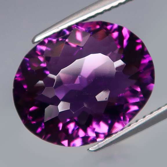 Elegant 7.89ct top violet untreated Amethyst