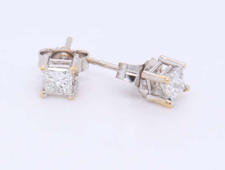 Elegant White Gold Princess Cut Diamond Stud Earrings