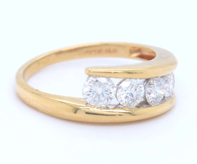 Fantastic Yellow Gold Diamond Journey Ring
