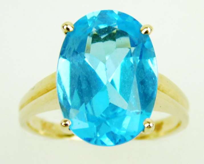 5.81 Carat Blue Topaz 14K Gold Ring, Size 5.25