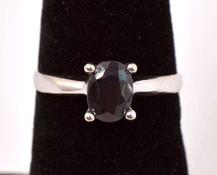 Sensational Sapphire Ring in 14K White Gold