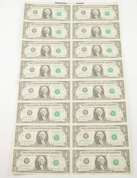 Lot (16) 1981 $1 New York, NY United States FRN Uncut Sheet