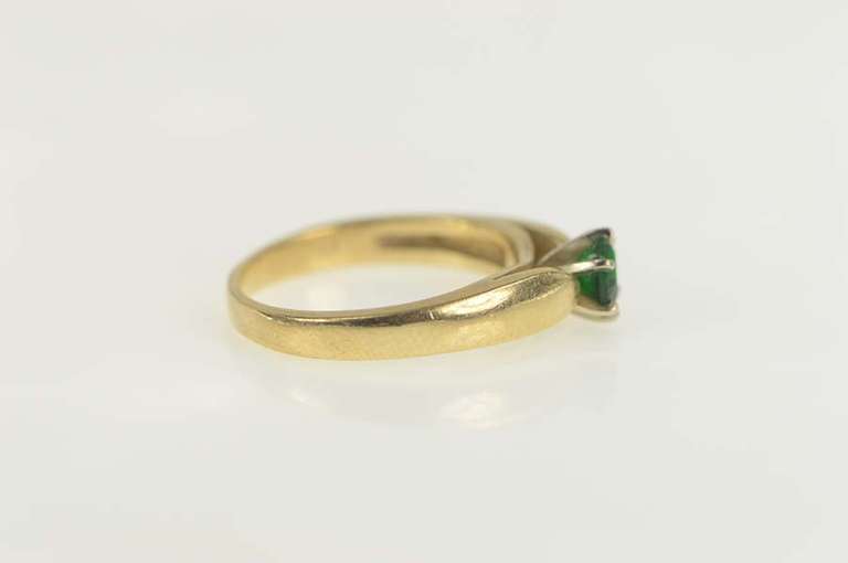 14K Yellow Gold Classic Round Syn. Emerald Solitaire Ring