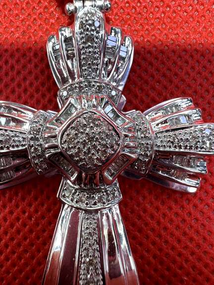 RELIGIOUS 14K WHITE GOLD CROSS WITH 2.00 CARATS DIAMOND IN TOTAL