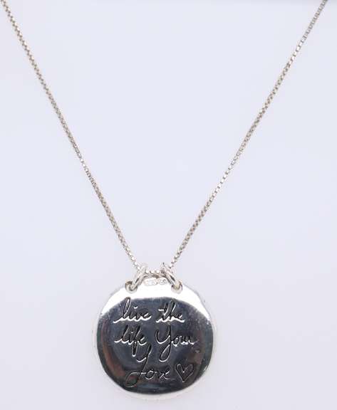 925 Sterling Silver Pendant on Chain