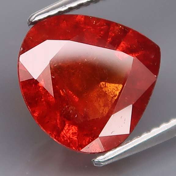 Fiery 4.62ct top red orange Spessartite Garnet