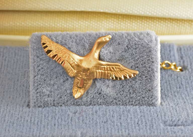 Beautifully Sculpted 14k Goose Tie Tack