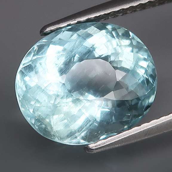 Breath taking true blue 4.81ct Untreated Aquamarine