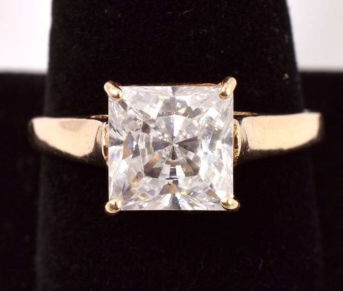 Sparkling CZ Ring in Yellow Gold