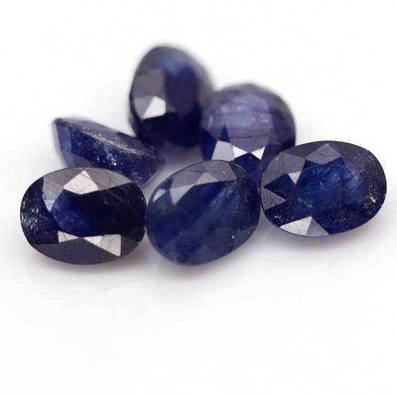 Heavy 12.79ct cobalt blue Sapphire set from Madagascar