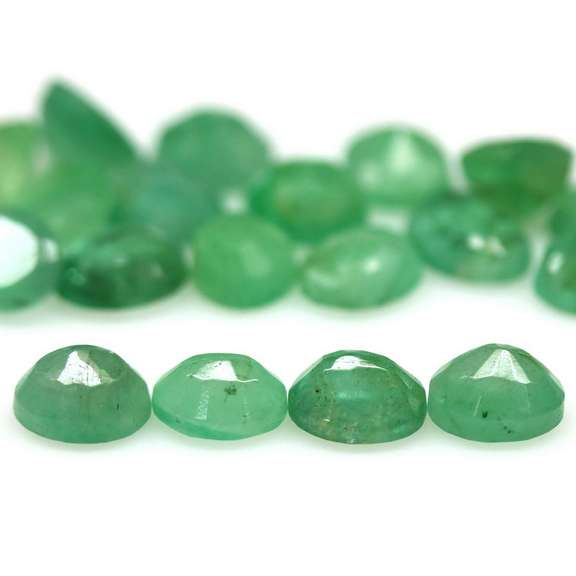 Heavy 7.86ct 37 piece oval cut Zambian Emerald set