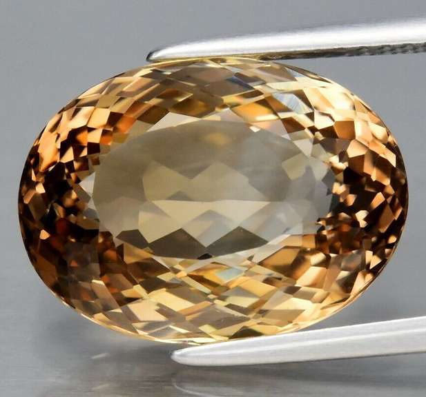 Stunning 11.10ct 15mm Imperial Topaz