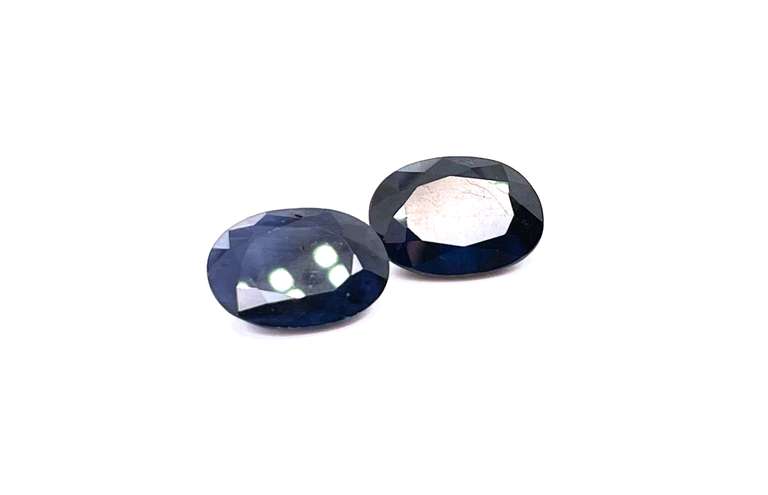 Lot of 2 Sapphire Gemstones +18ctw
