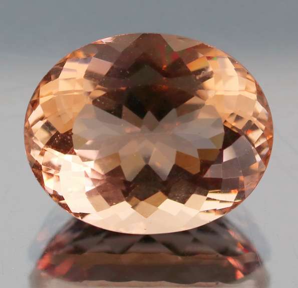 Phenomenal 15.65ct rich peach Morganite