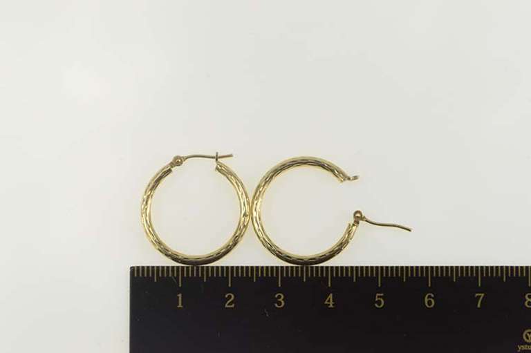 10K Yellow Gold Diamond Cut Grooved Classic Statement Hoop Earrings